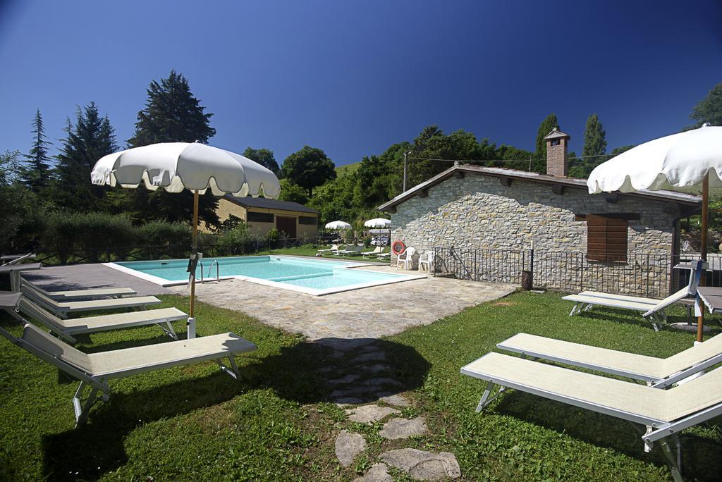 ピエトラルンガ Borgo Di Cortollaヴィラ エクステリア 写真