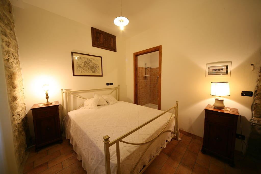 ピエトラルンガ Borgo Di Cortollaヴィラ 部屋 写真
