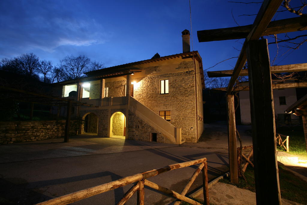 ピエトラルンガ Borgo Di Cortollaヴィラ エクステリア 写真