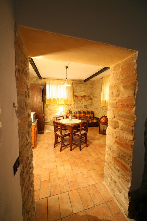 ピエトラルンガ Borgo Di Cortollaヴィラ 部屋 写真
