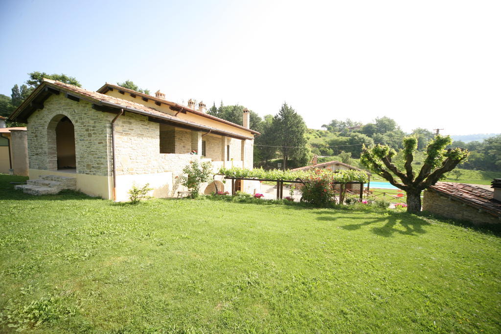 ピエトラルンガ Borgo Di Cortollaヴィラ エクステリア 写真